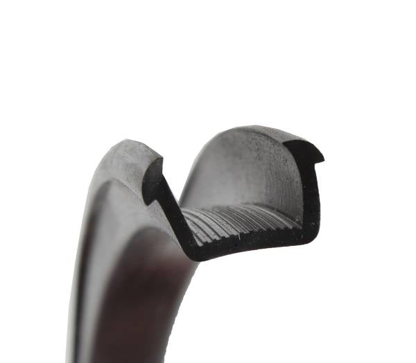 KG 60-71 Quarter Window Seal Front Sedan