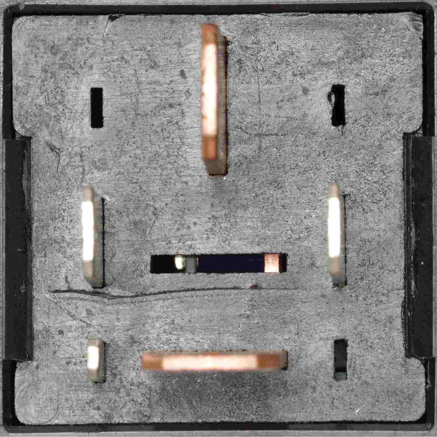 FUEL PUMP RELAY