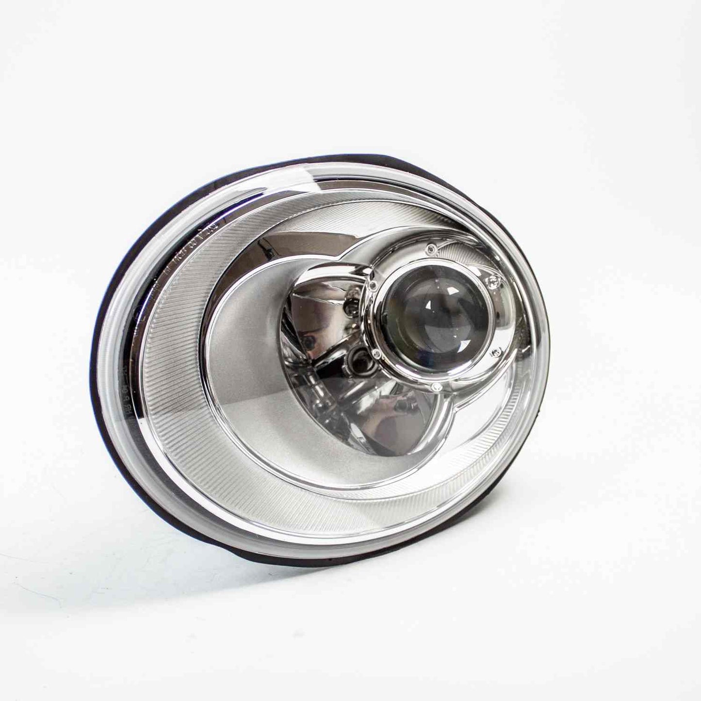 Right Halogen Headlight Assembly, New Beetle