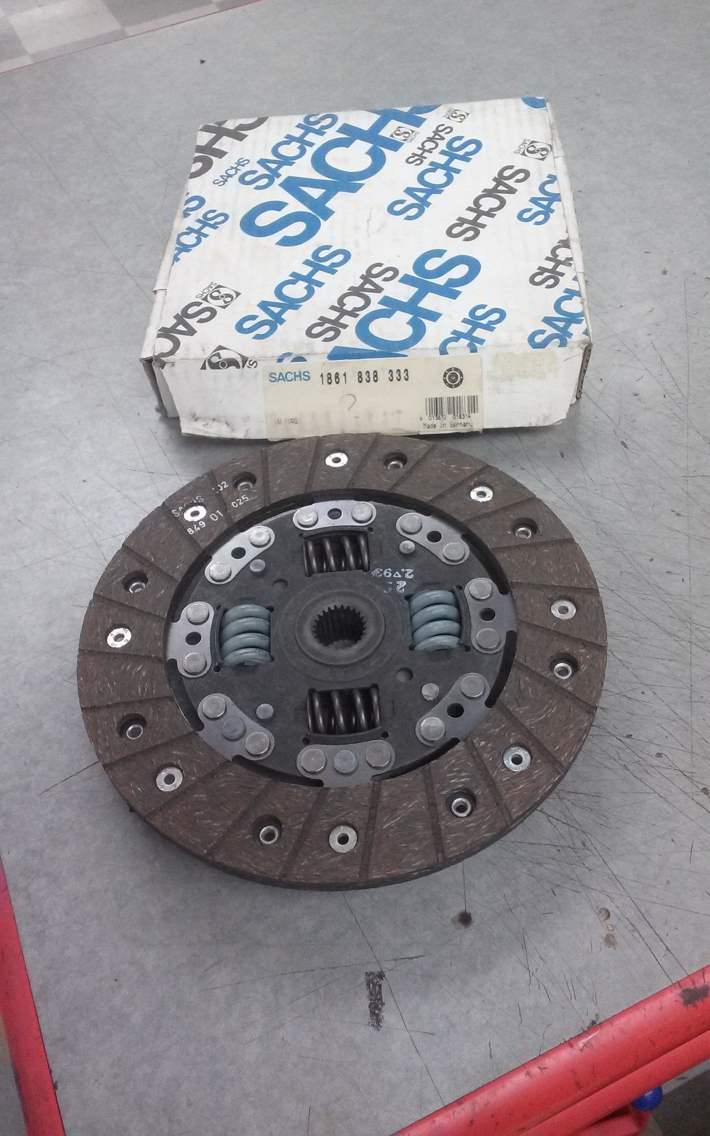 VW Clutch Friction Disc 200mm Sachs