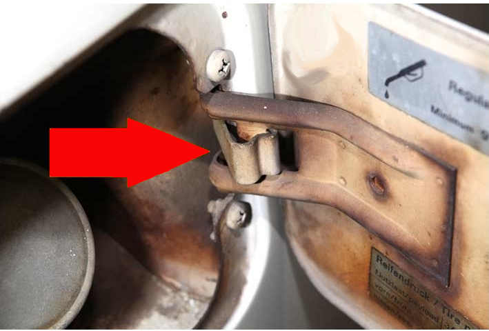 67-71 Bus, Fuel Door Clip Spring