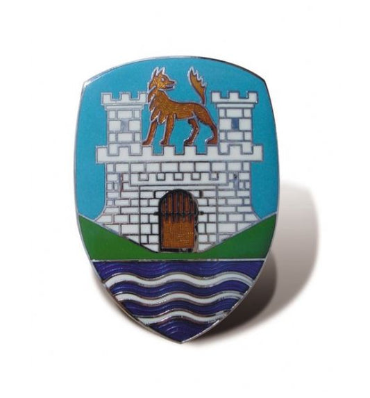 HOOD CREST, WOLF CASTLE BLUE