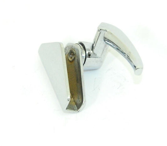 VENT WING LOCK T3 61-67 RT